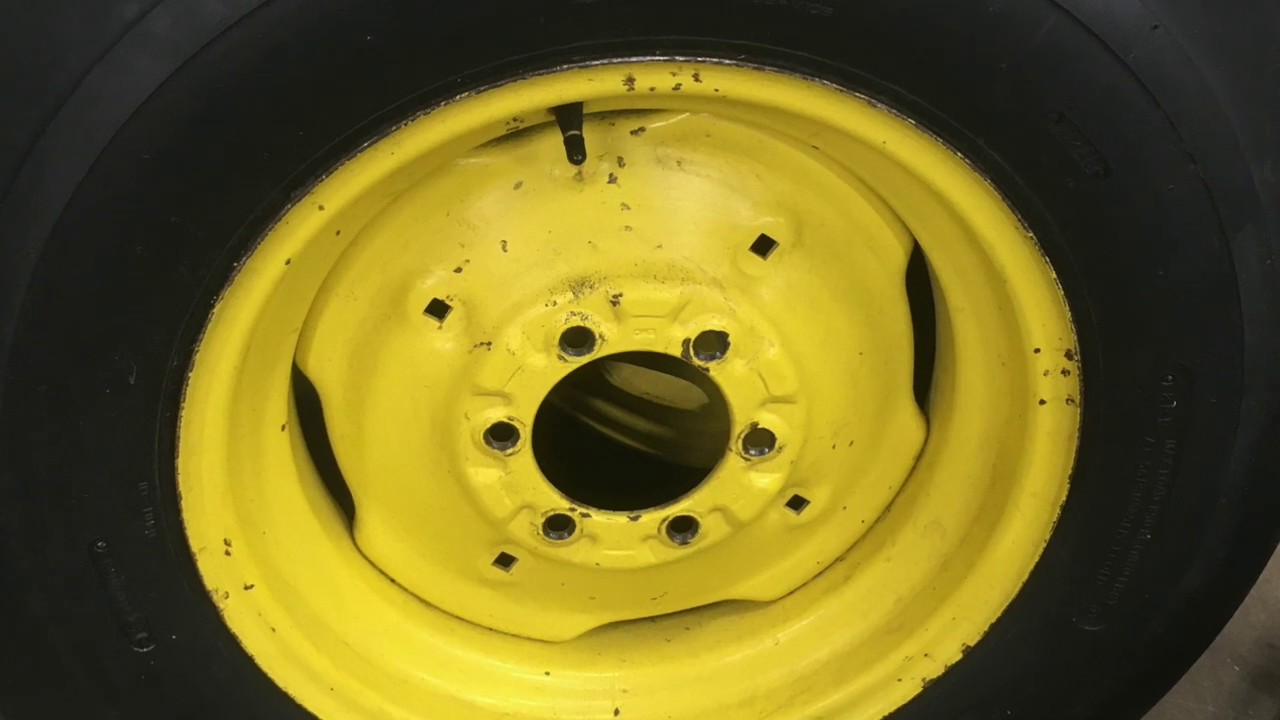 John Deere 2020 Tire Change