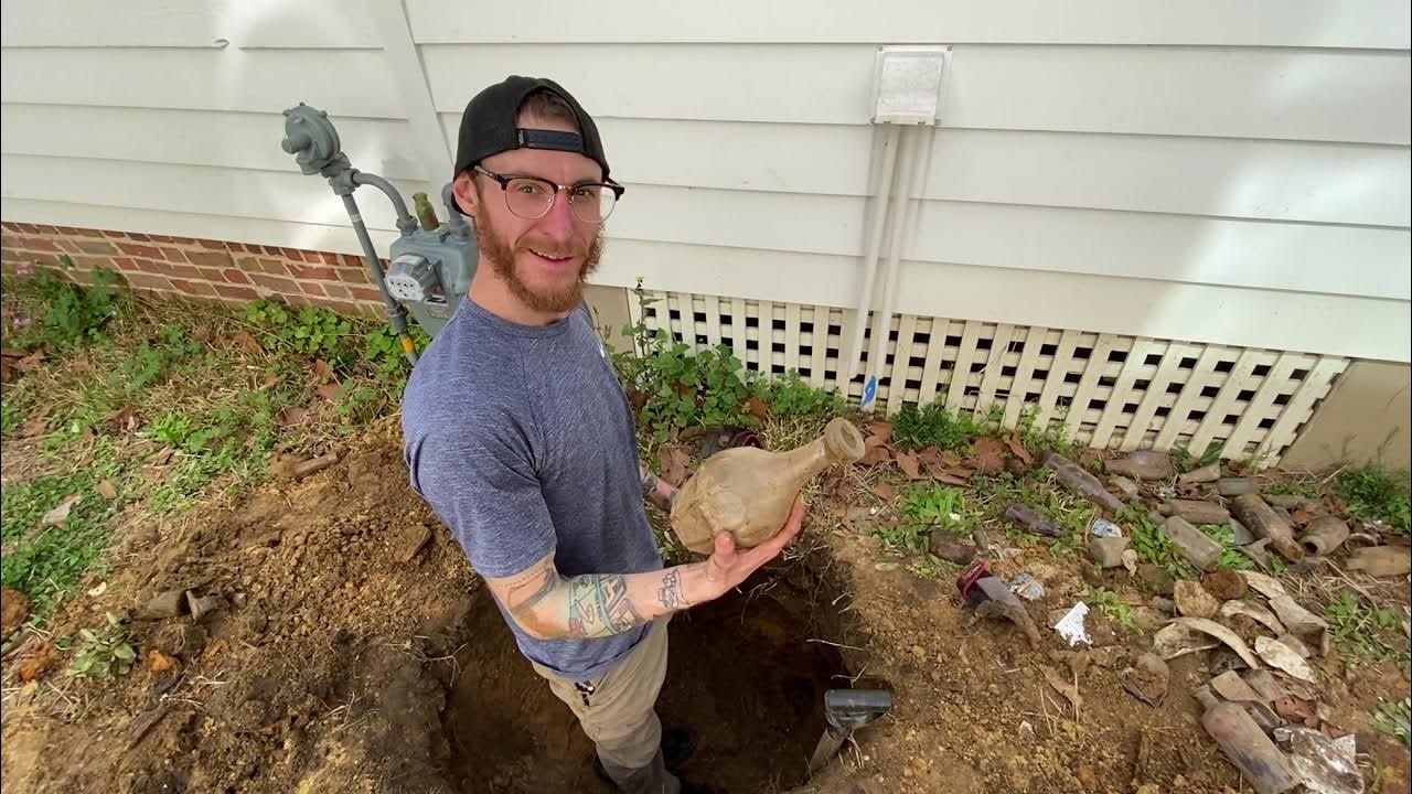 Metal Detecting & Privy digging Down Town Charleston South Carolina
