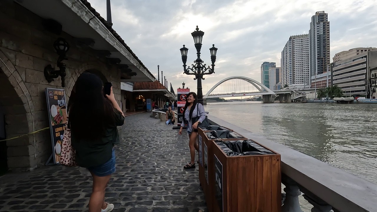 PASIG RIVER ESPLANADE - Taga Bacolod