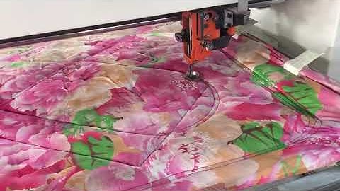 Computerized one head quilting machine comforter quilt sewing machine