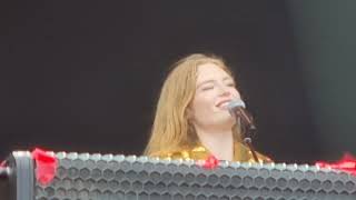 Freya Ridings „Blood Orange“ Deichbrand Festival 2023