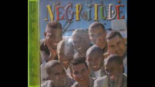 Watch Negritude Junior Olhos Vermelhos video