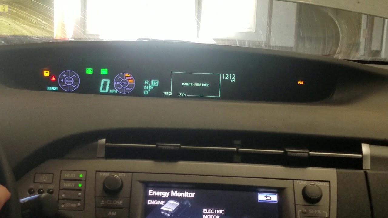 How to enter maintenance mode (keep engine running) on Toyota Prius
