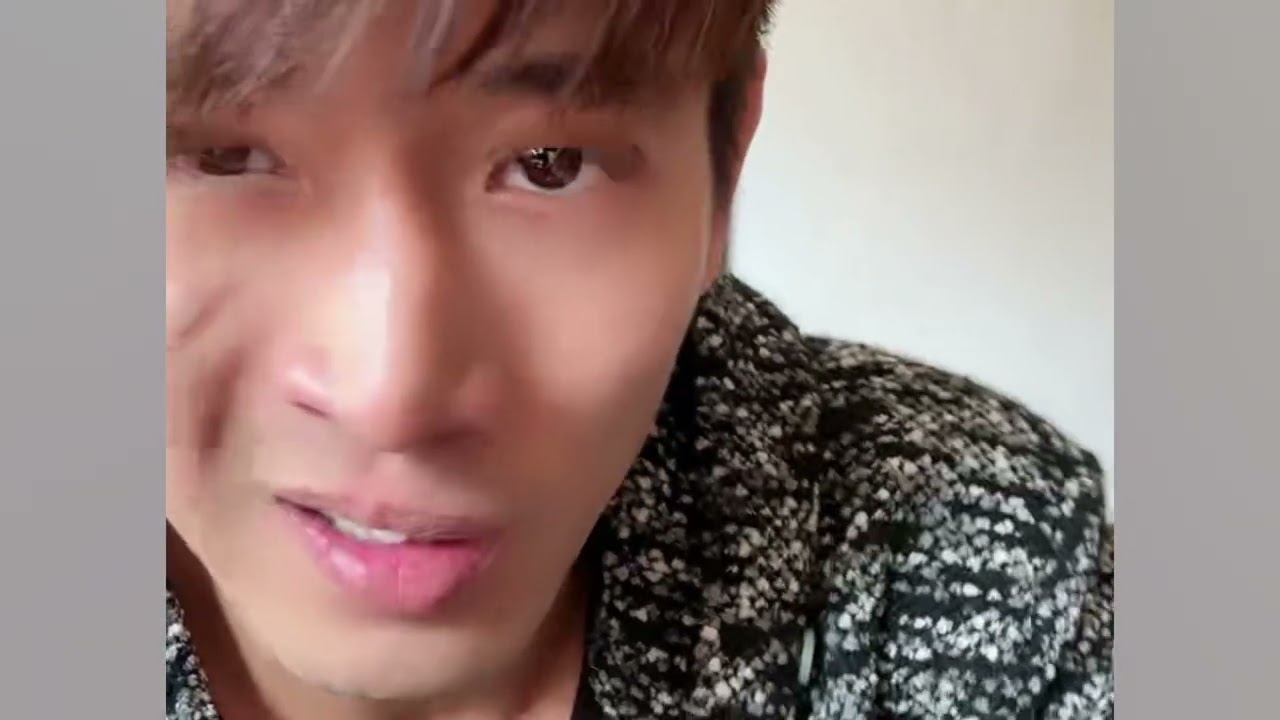 Zi Heng caught a fever for days and lost noticeable weight