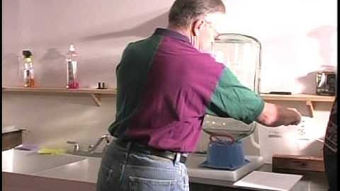 331 0005 Winemaking 101 Racking