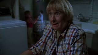 Scavo Family Shows Up To Karen's House - Desperate Housewives 4x09 Scene