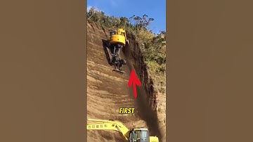 🚜⛰️ Excavator Cliff Climb: Heavy Metal on the Edge! 💥 #Shorts #facts #mindblowing #excavator