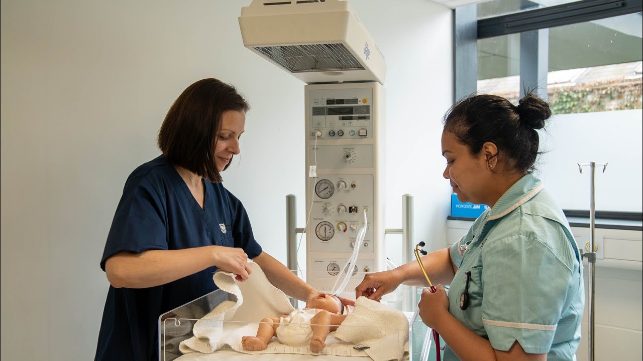 Study Midwifery at UEL