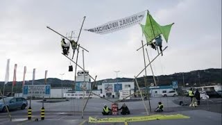 "Eat the rich": Climate activists block private jet airport