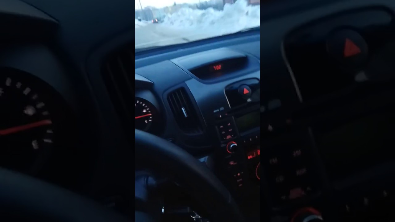 Киа церато 2 скрип панели
