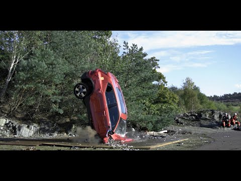 Volvo Cars drops new cars from 30 metres to help rescue services save lives