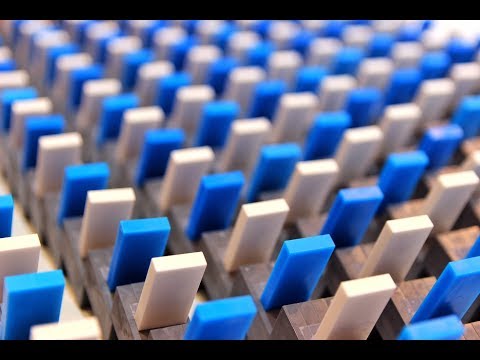 Видео: 20,000 Dominoes at ASCO 2018!