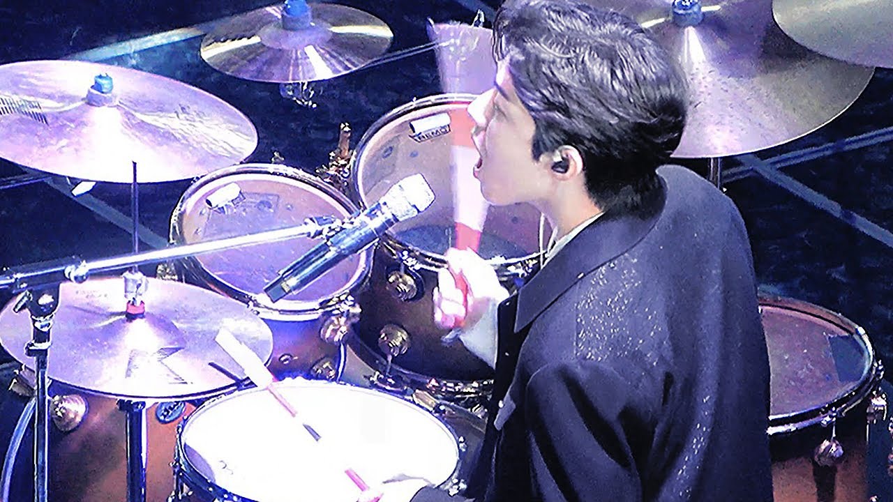 [도운직캠] 241117 KGMA 데이식스 도운 - Welcome to the Show (웰컴투더쇼) + 녹아내려요 DAY6 DOWOON 코리아그랜드뮤직어워즈