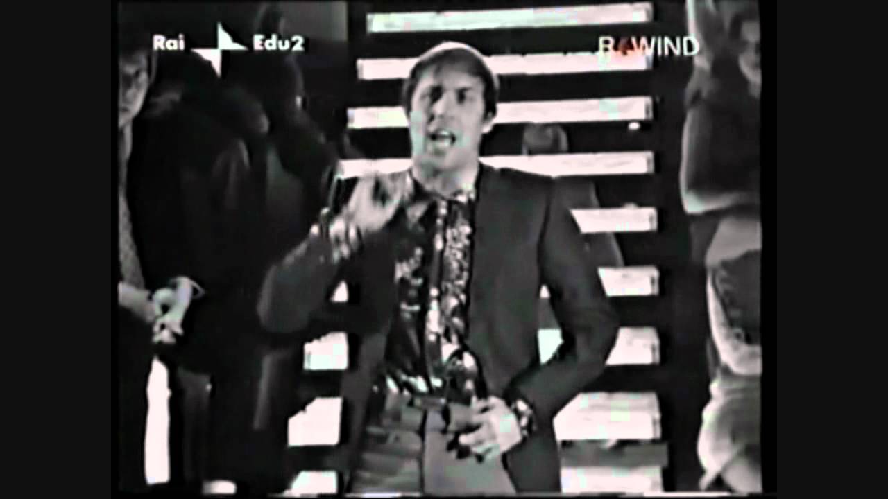Mira Adriano Celentano - Viola (HD) en YouTube Mira Adriano Celentano - Viola (HD) en YouTube