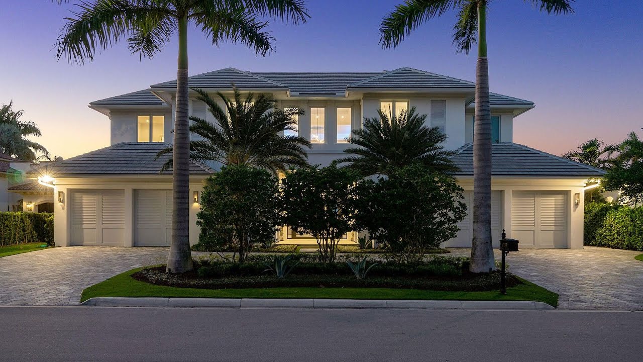 $11,777,000! Spectacular Boca Raton Contemporary Home with panoramic golf and lake vistas