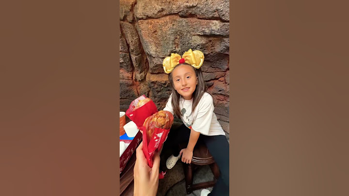 Everything we tried at Disneyland Tokyo with prices! #disneysea #tokyo #japan