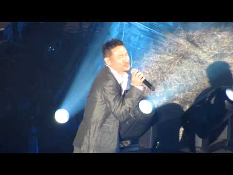 孫燕姿香港站首場演唱會 學友獨唱《他來聽我的演唱會》