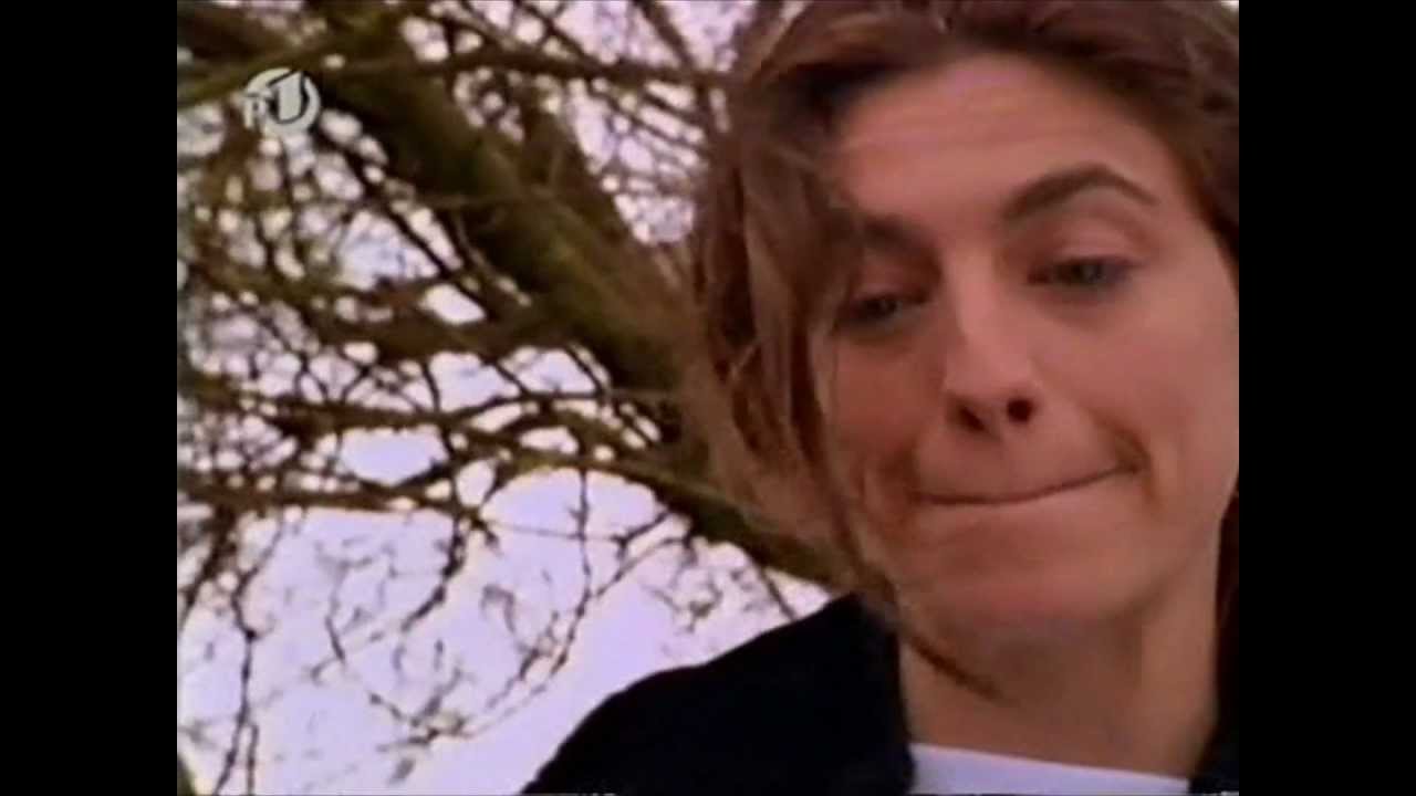 Claudia Black in City Life ep01 1996 season 1 uncharted 4