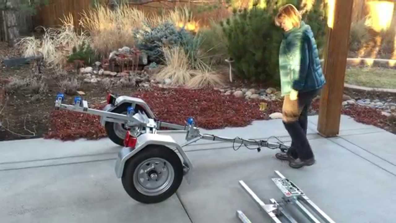 Bulldog Folding Kayak Trailer Overview - YouTube