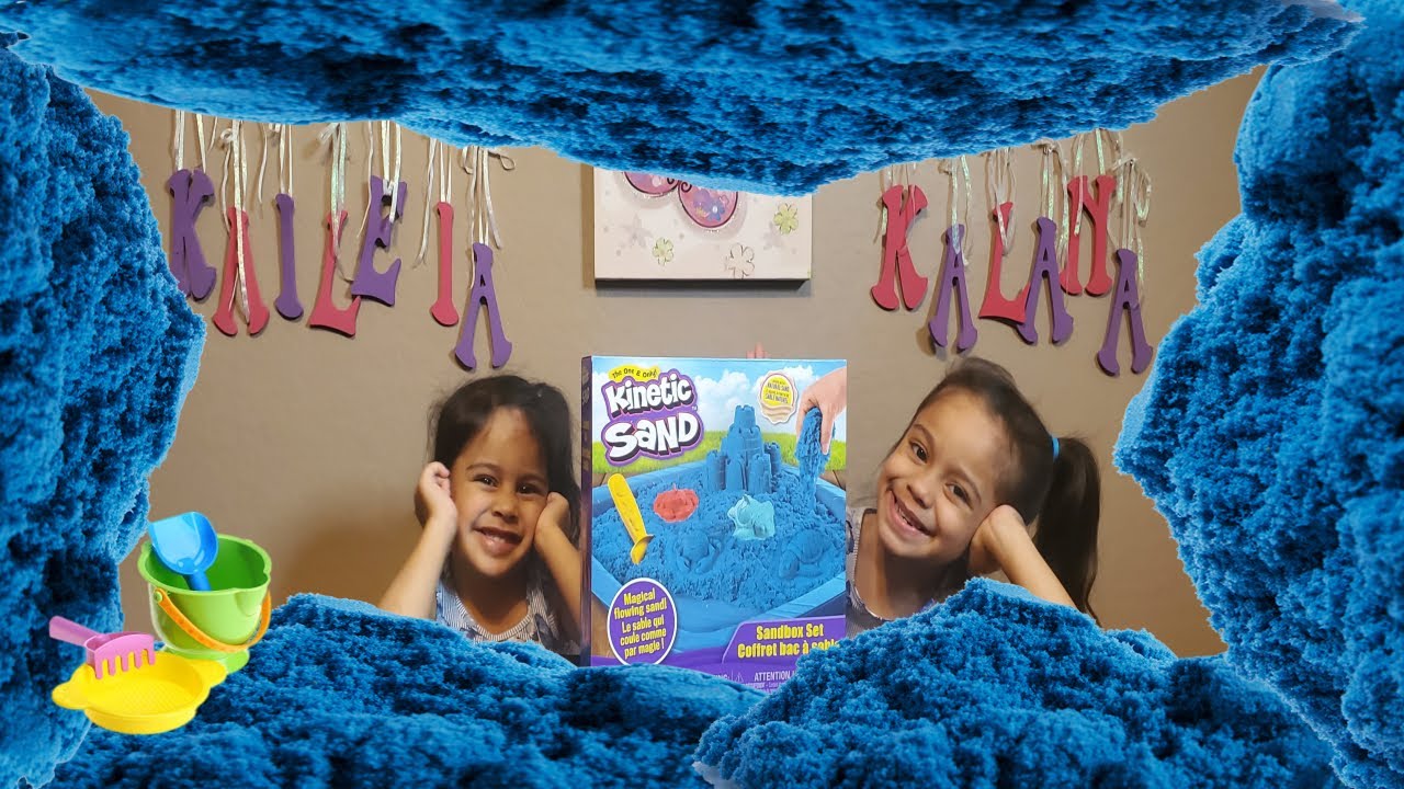 Kinetic Sand, Sandbox Playset with 1lb of Blue Kinetic Sand | Unboxing!
