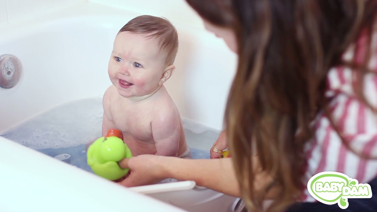 Réducteur de baignoire BATHWATER BARRIER de BABYDAM 