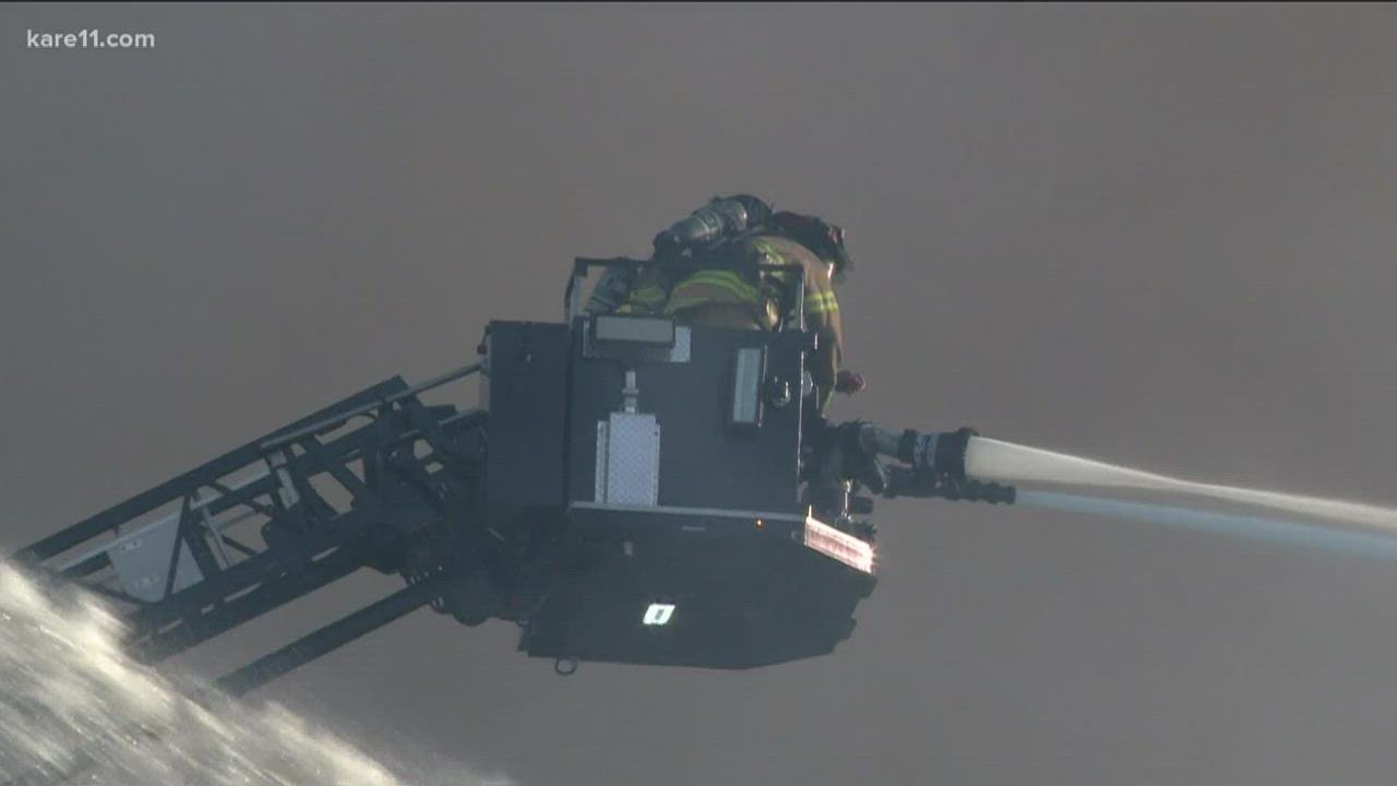 Crews contain large structure fire in St. Paul near Hamline and Selby
