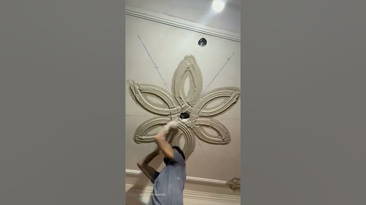 How Decorative Plaster Molding is Created on a Ceiling #shorts