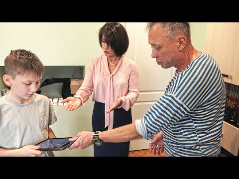 УЧИТЕЛЬНИЦА ШКОЛЫ ПРИШЛА ДОМОЙ К ГРИФЕРУ В РЕАЛЬНОЙ ЖИЗНИ ИЗ ЗА МАЙНКРАФТА