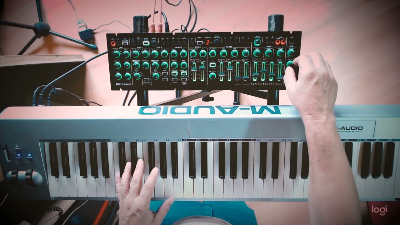 Roland System 1m Improvización y síntesis de sonido