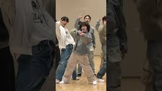 [WOOZI FOCUSED] The CUTEST video in the world. 'God of Music' Dance Practice WOOZI Focus