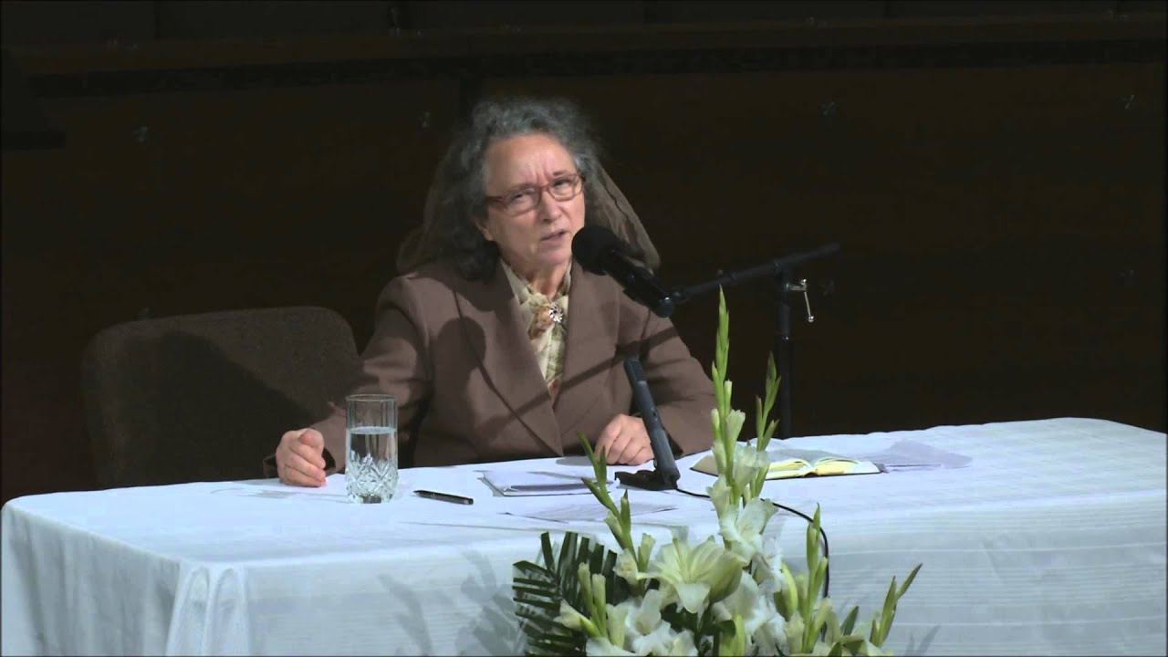 Людмила Плетт. 