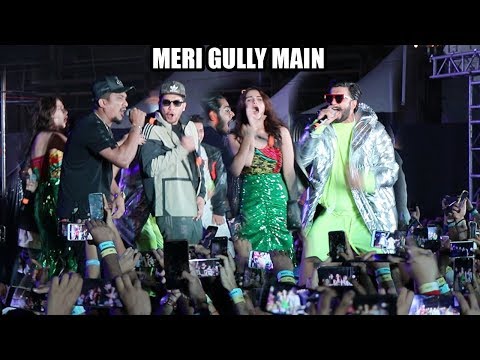 Live: Ranveer Singh Meri Gully Main Song With Divine & Naezy - Gully Boys Promotions