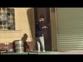 مقلب مضحك وحده غريبة تدخل بيت محمد  6