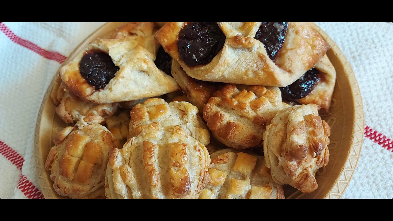 Tepertős, kovászos pogácsa elkészítése így a legegyszerűbb.