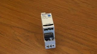 E300 Electronic Overload Relay - How to Disassmble