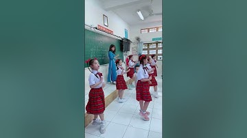 Lần đầu tiên Suti cùng các bạn đại diện trường đi thi cấp Huyện và cái kết rồi bỡ ngỡ dữ chưa Su ?