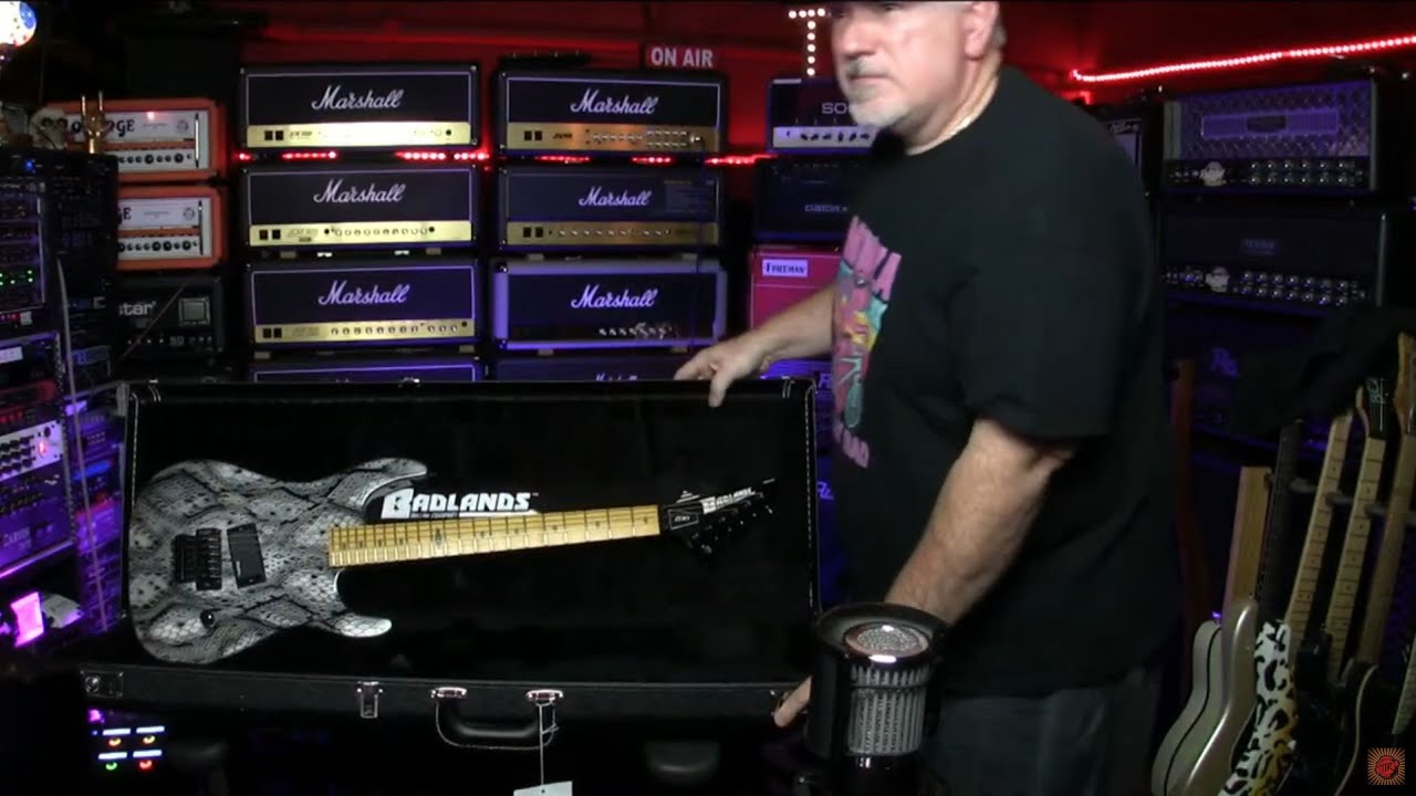 TTK Live - Badlands SNAKESKIN GX-1 (Gunslinger Style) Guitar