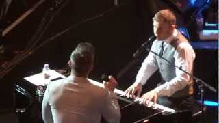 Video thumbnail of "Gary Barlow & Robbie Williams + Gary singing "Shine & Rule the World" @ Royal Albert Hall 27.11.2012"