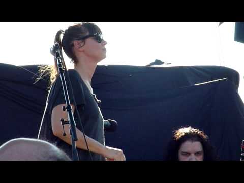 Cat Power -- Song to Bobby -- 08.22.09