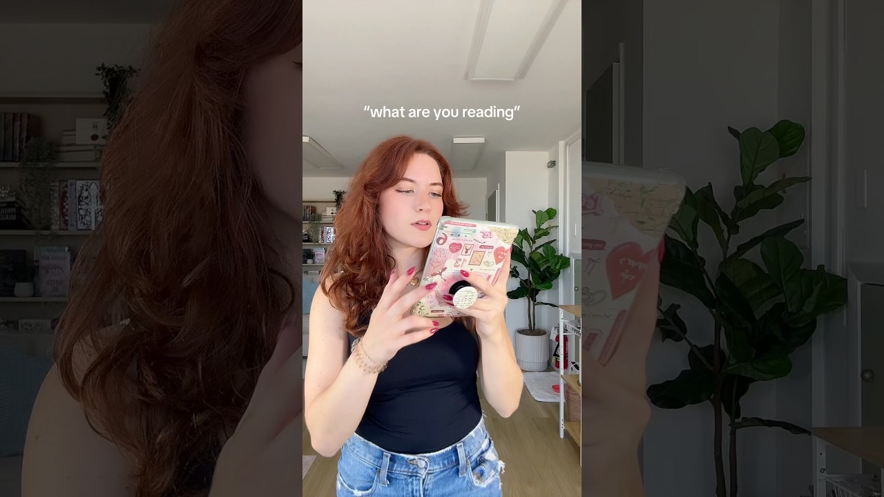 Don’t ask me what’s on my kindle 😍 it’s between me and my therapist 