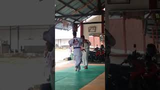 Sparing Ringan Tarung Derajat