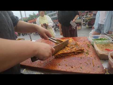 Real Chinese Street Food: Making Savory Pancake Fresh