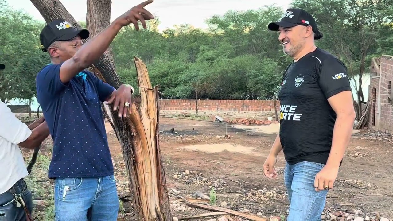 CHARLLES FLAGRA TÕE QUERENDO COMER UM CAMALEÃO | CHÁCARA COMÉDIA SELVAGEM