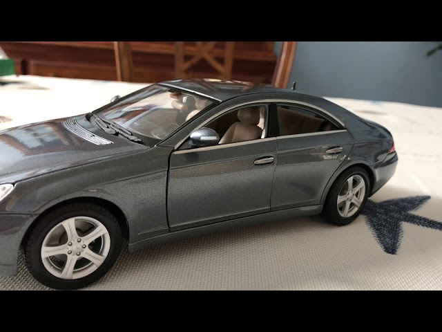マイスト メルセデスベンツCLS-Class Review of Mercedes Benz CLS class by Maisto (scale 1/18