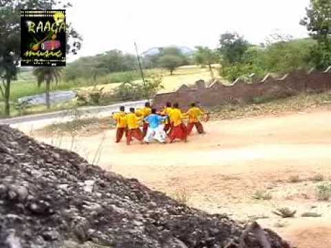 naa chitti chetulu chakkani vraatalu nervaledayyo song