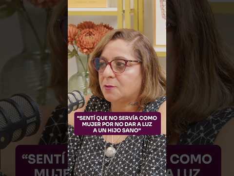 Escúchalo completo en Más Allá del Rosa en YouTube