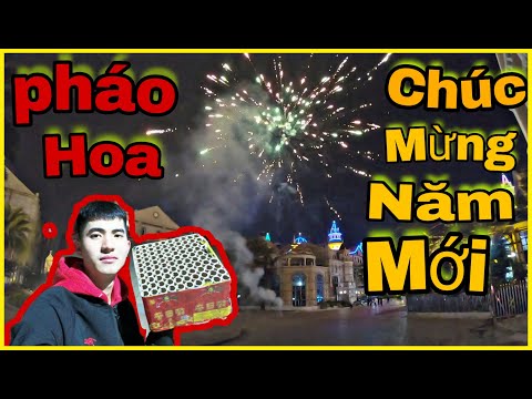Đốt dàn pháo hoa 100 để chúc mừng năm mơi cực đẹp. Pháo hoa #Vũ mình hiếu