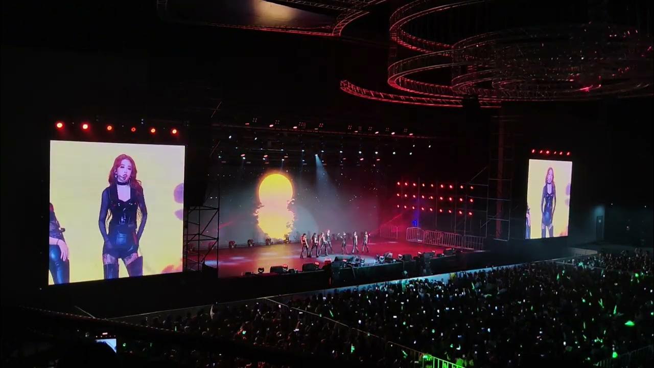 2ne1 концерт. Live is concert. Live is concert. Live is concert. Квизимяу концерт.