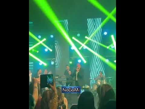قمرين من حفل زفاف بالكويت عمرو دياب