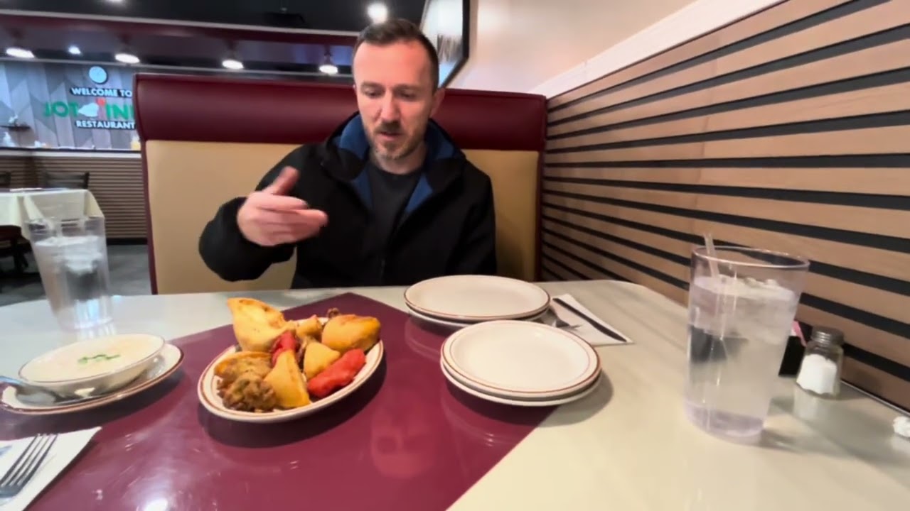 Острая 🌶️ еда и, полки (Spicy food and closet shelves)